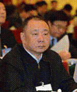 ”正在大学院传授王晨曦看